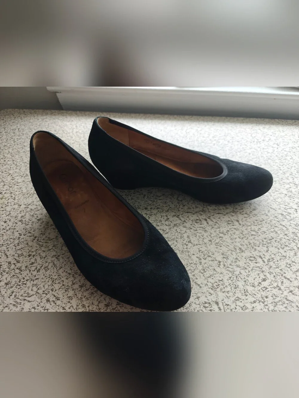 GABOR DRESSY PUMP WEDGE Nubuck Leather Sz. 9.5US 7UK Black  EUC Comfort